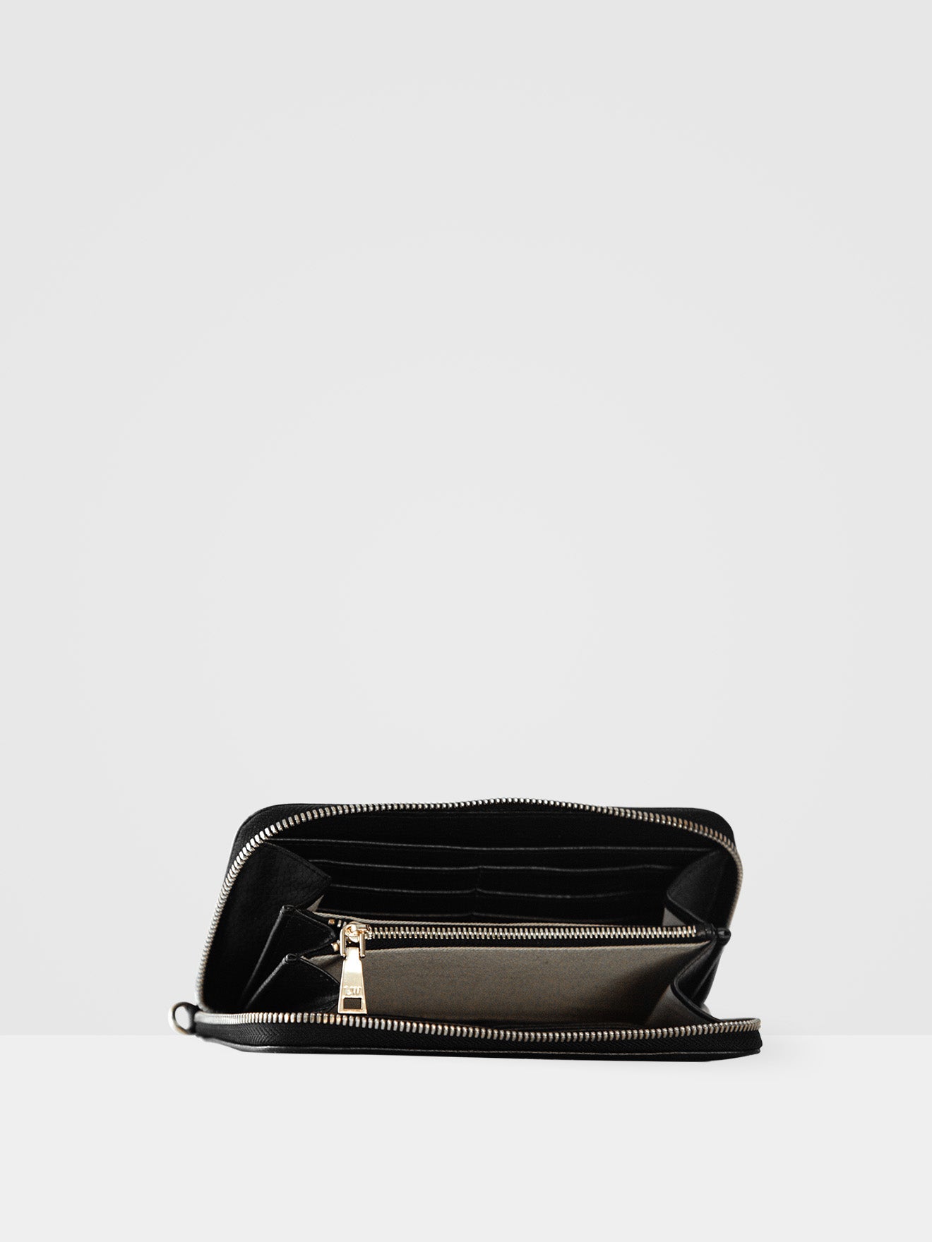 Clementine Clutch Wallet in Black & Gold