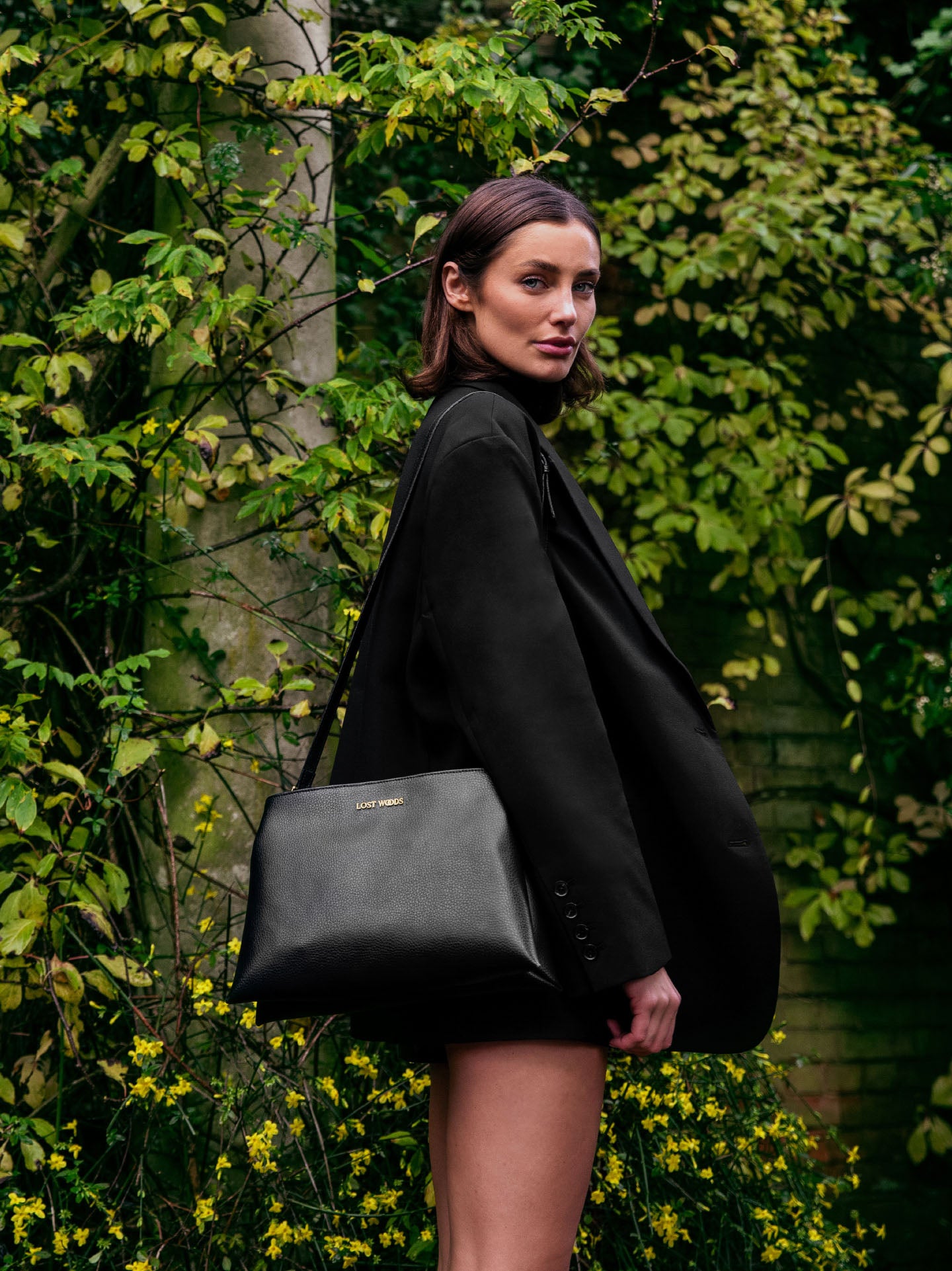 Elm Crossbody Pouch Bag in Black & Gold