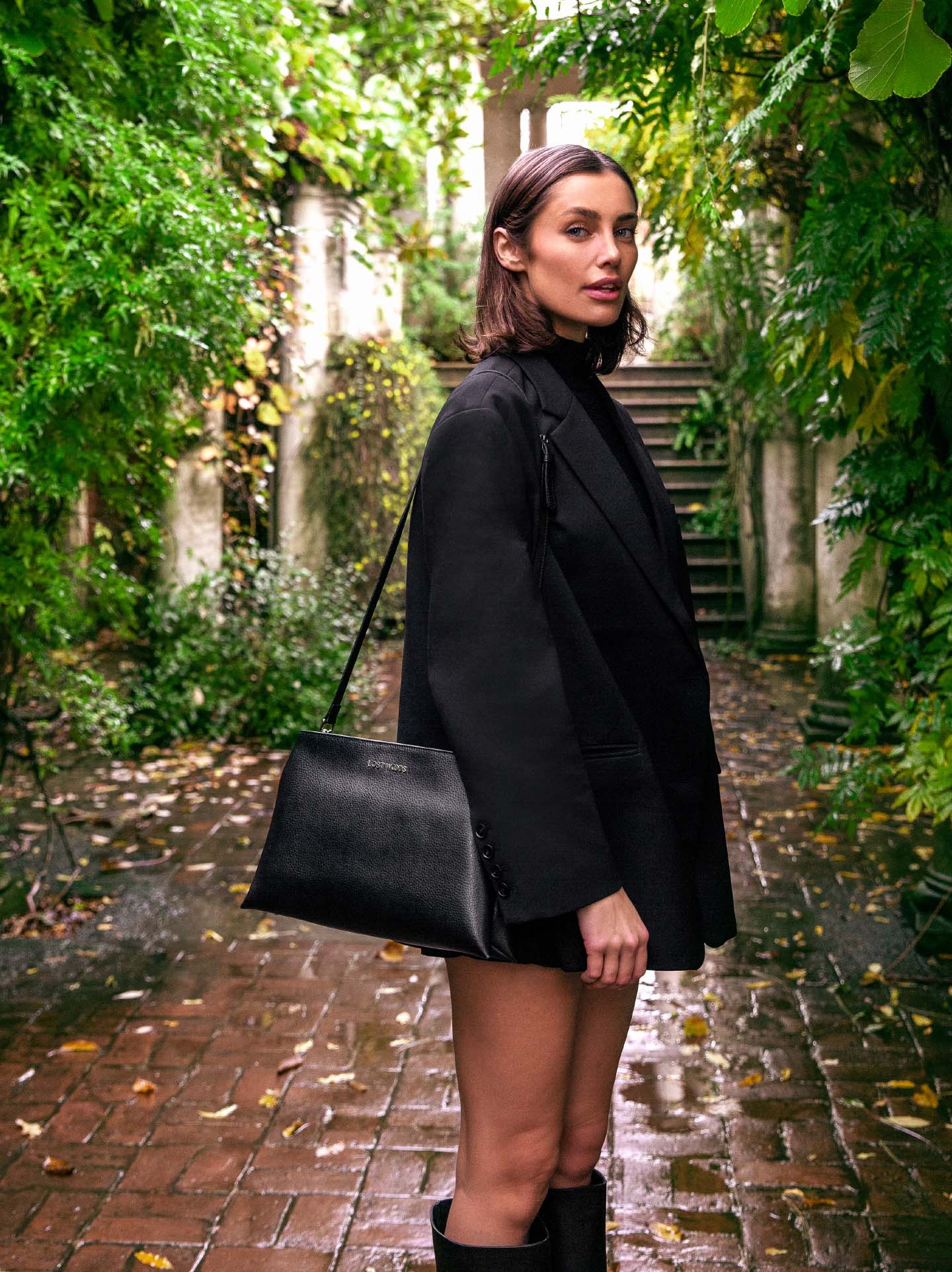 Elm Crossbody Pouch Bag in Black & Silver