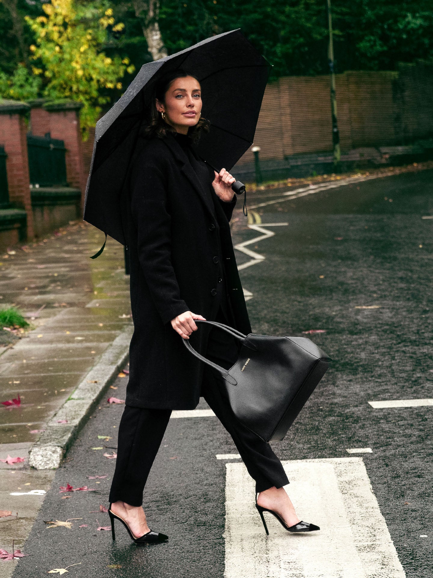 Fleur Tote Bag in Black & Gold