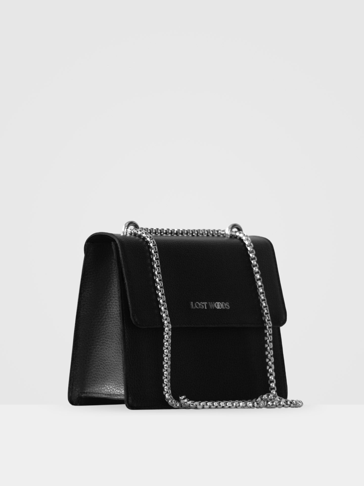 Black purse with silver chain Clearance