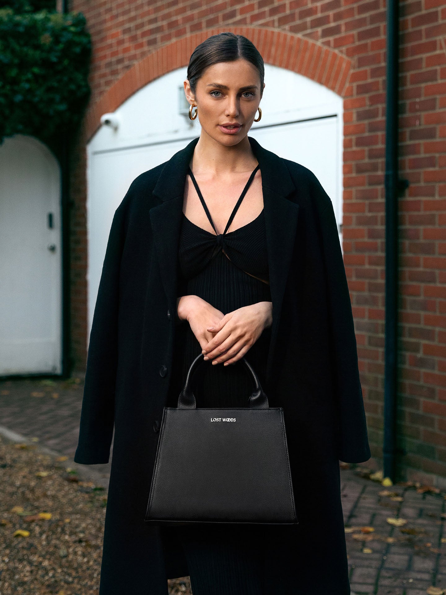 Black structured tote online bag