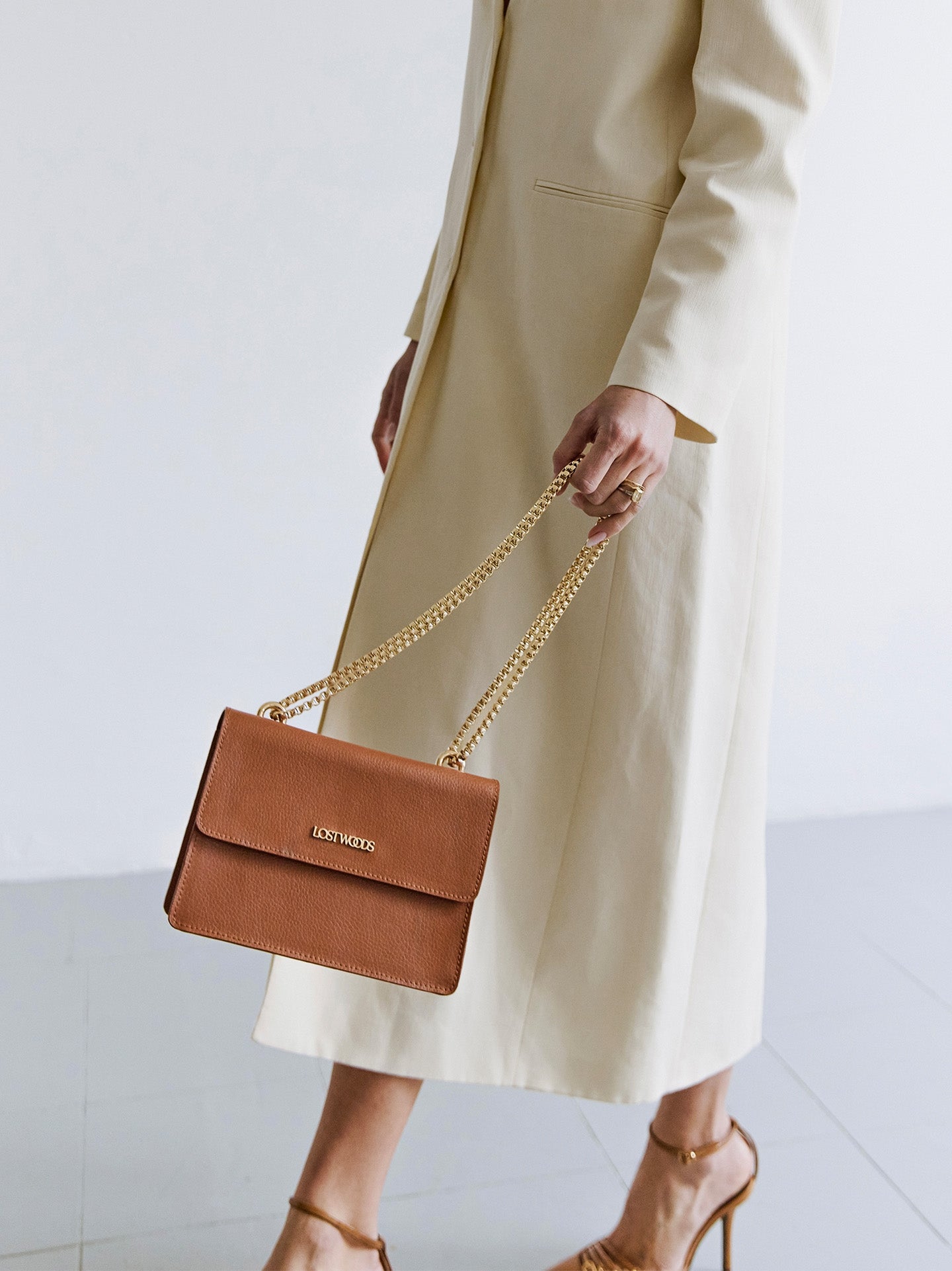 Willow Chain Bag - Tan MIRUM® & Gold Hardware