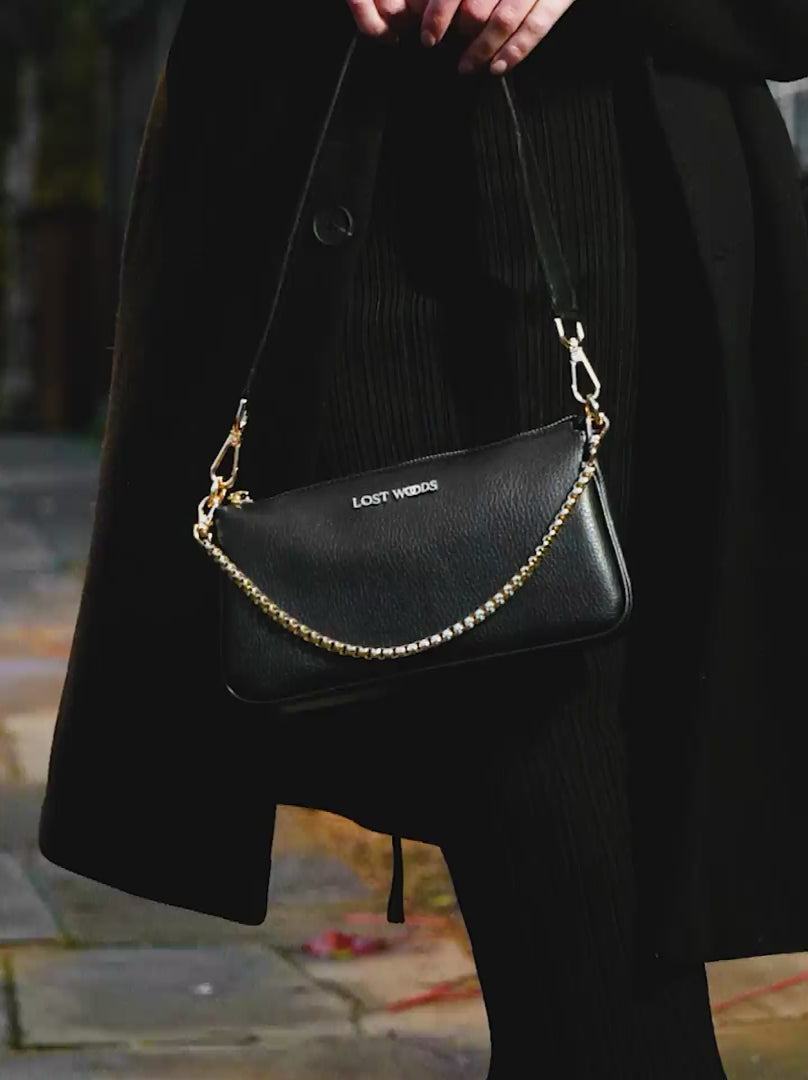 Fendi's Iconic Baguette Bag Returns With a Little Help From Carrie Bradshaw